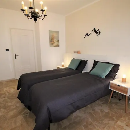 Homes In Genoa - Country Retreat Apartmán *
